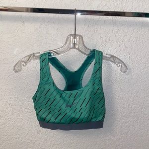 NIKE sports bra